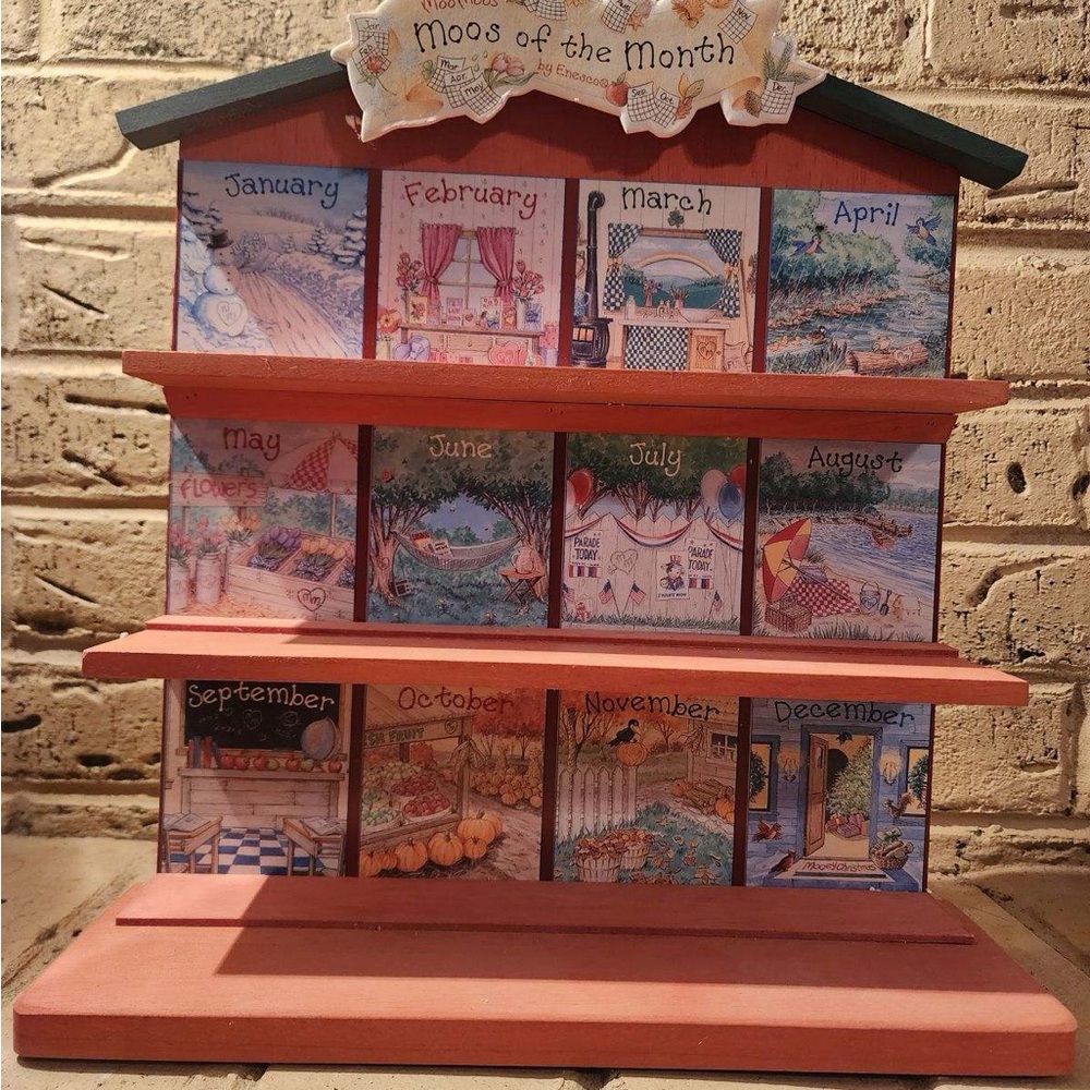 "Moos of the Month" display shelf designed for the "Mary's Moo Moos" - Picture 3 of 7